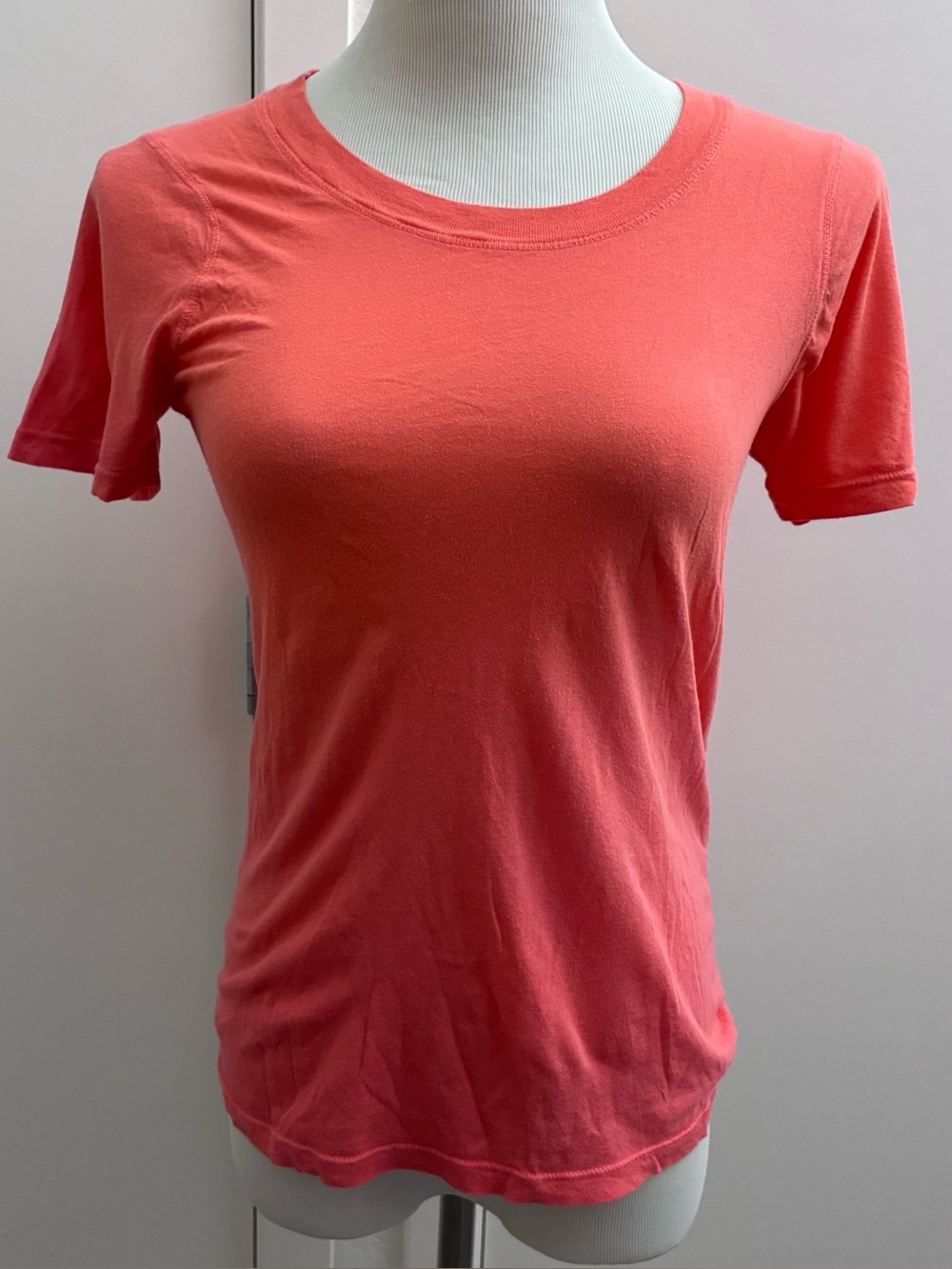Monrow Womens XSmall T shirt Crew Neck Coral Made in USA‎ Basic Cotton Top